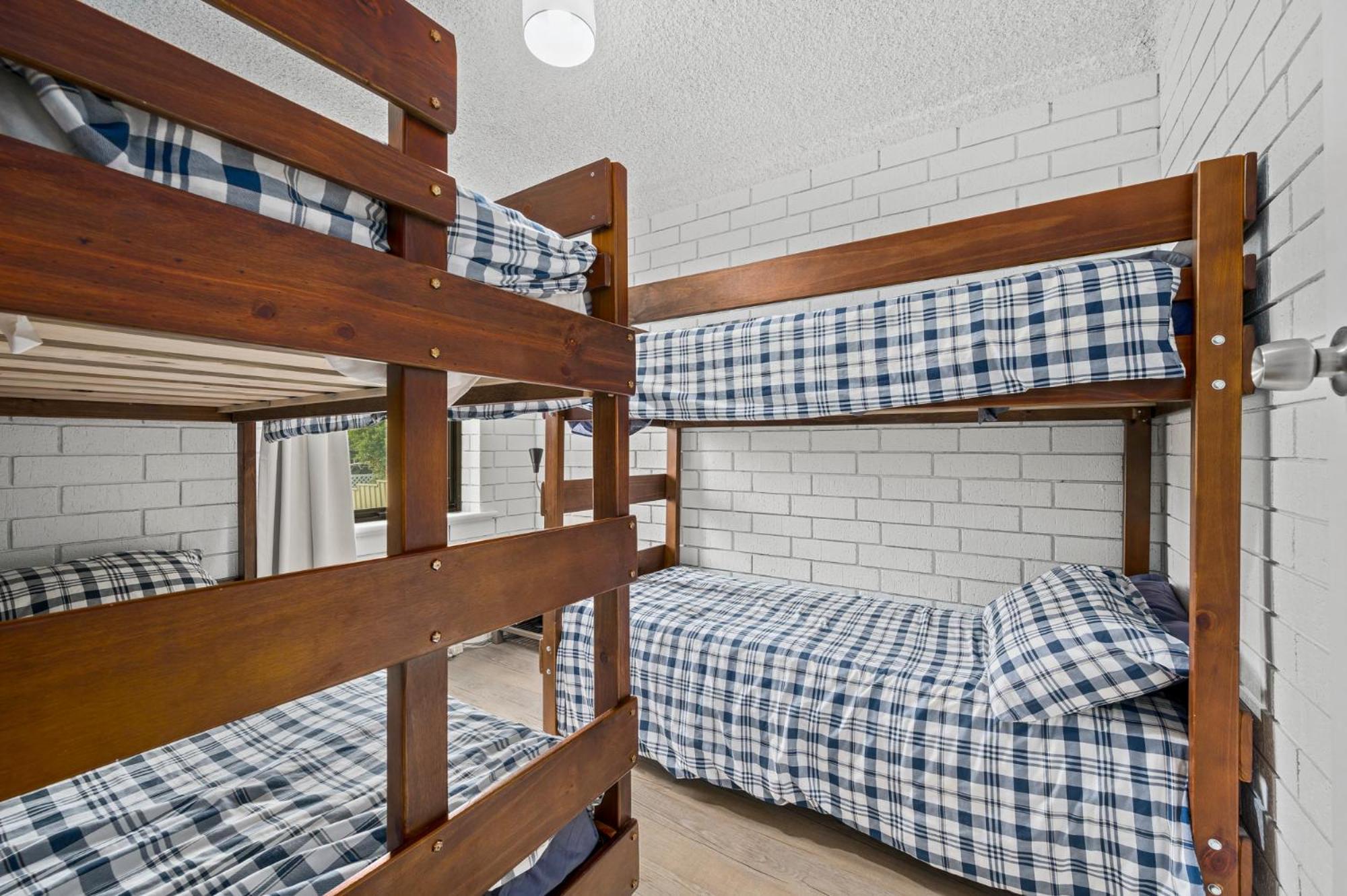 Sun & Surf Aldinga Beach Apartment Buitenkant foto